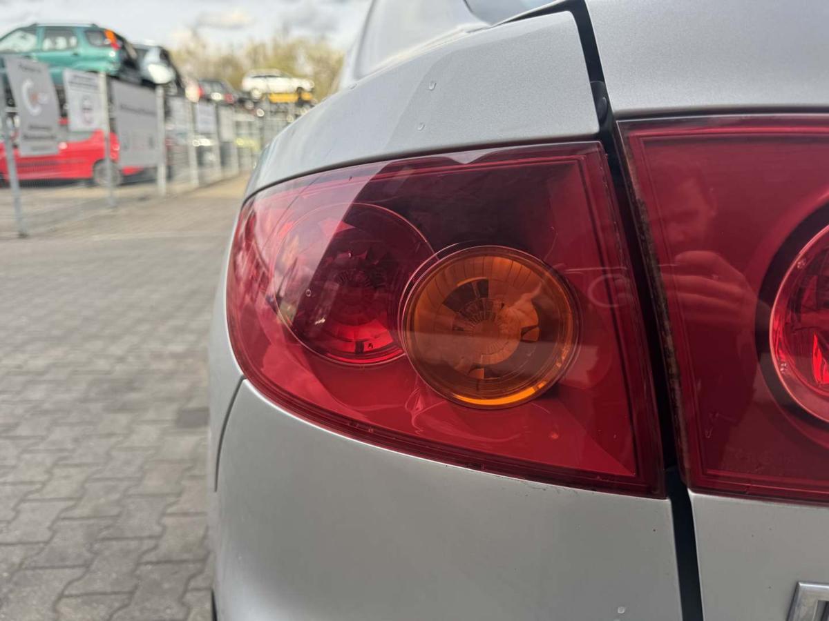 Mazda 3 BK original R&uuml;cklicht R&uuml;ckleuchte Schlussleuchte links au&szlig;en 4-T&uuml;rer Limousine Bj.2004